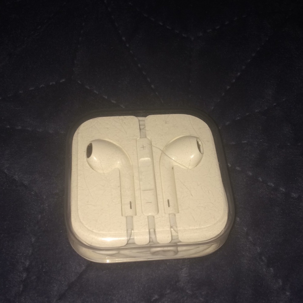 iPhone Earphones Unused